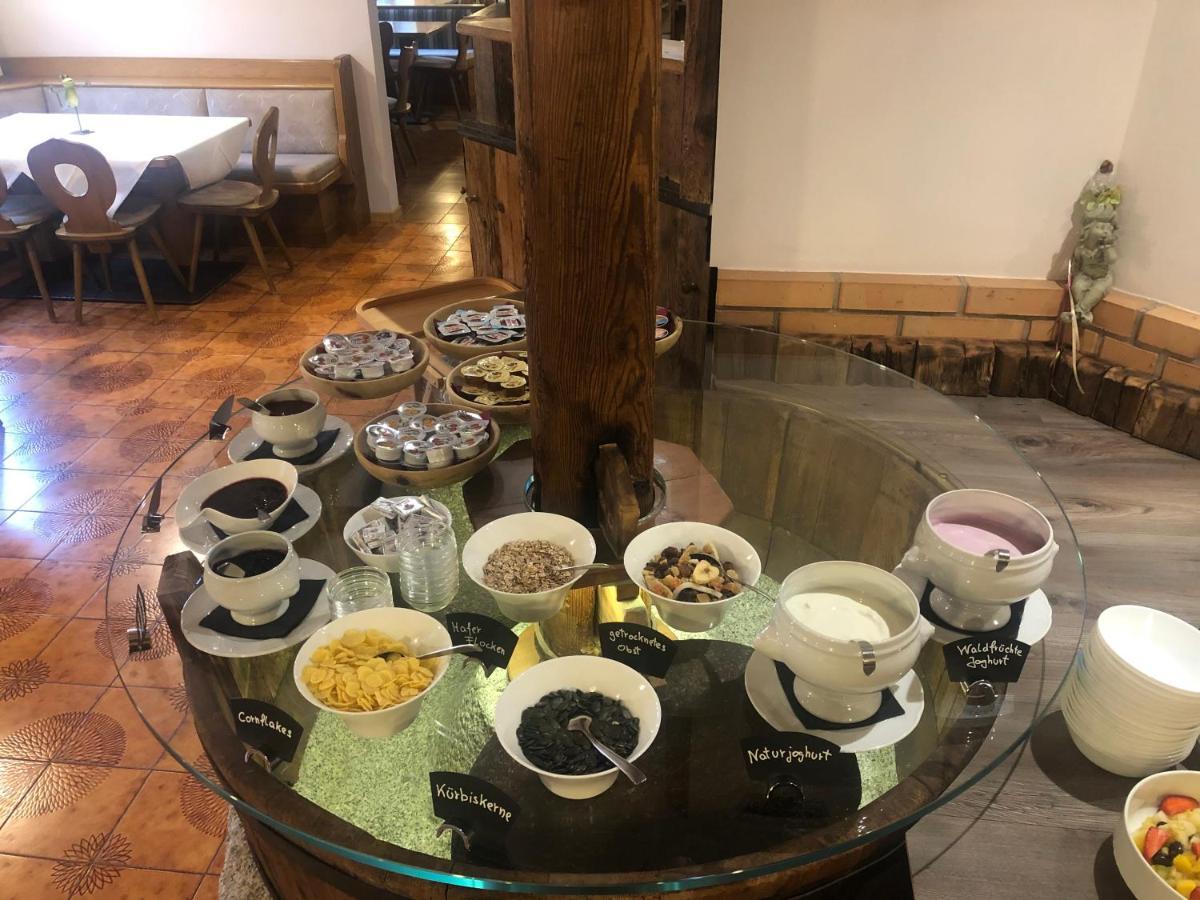 Zur Muehle Wohlfuehloase Hotel โตรเดนา ภายนอก รูปภาพ