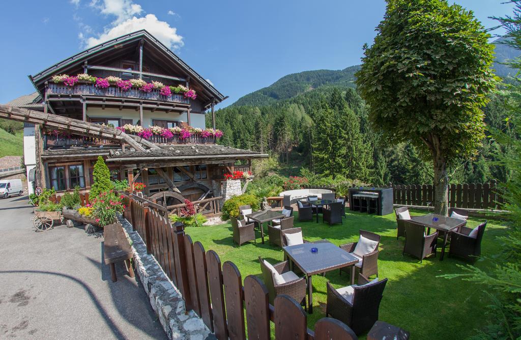 Zur Muehle Wohlfuehloase Hotel โตรเดนา ภายนอก รูปภาพ
